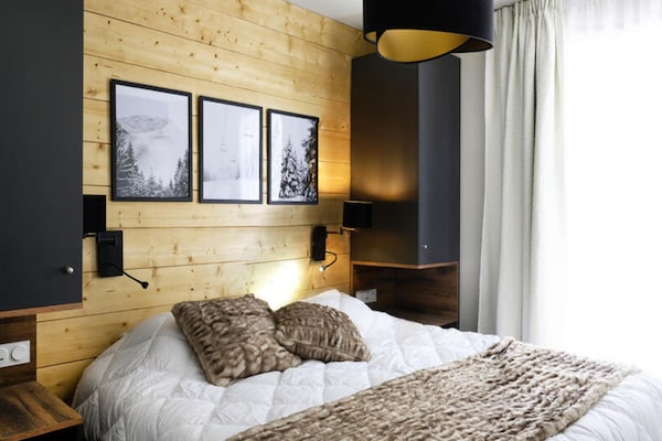 Ruim 10-persoons appartement aan de piste in Alpe d'Huez met zwembad - thumbnail 2