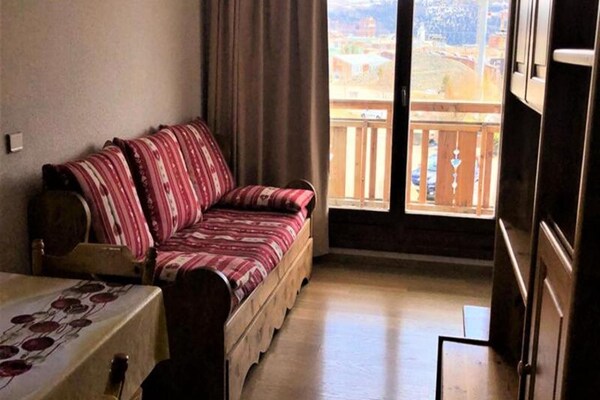 Knus appartement op de eerste verdieping, direct aan de piste in Huez - thumbnail 1