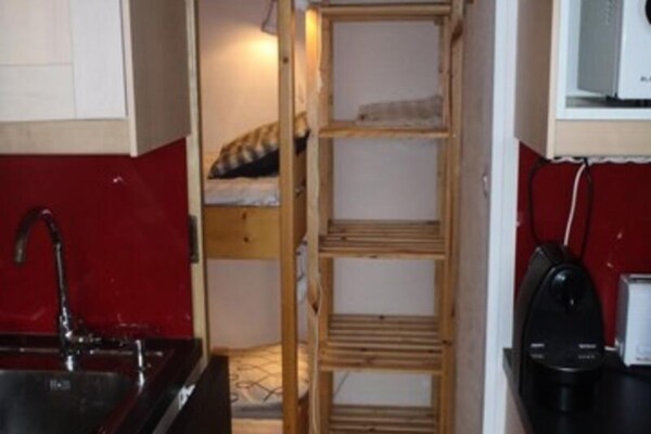 Gezellig ski-appartement in Huez met zuidelijk balkon en skikast - thumbnail 4