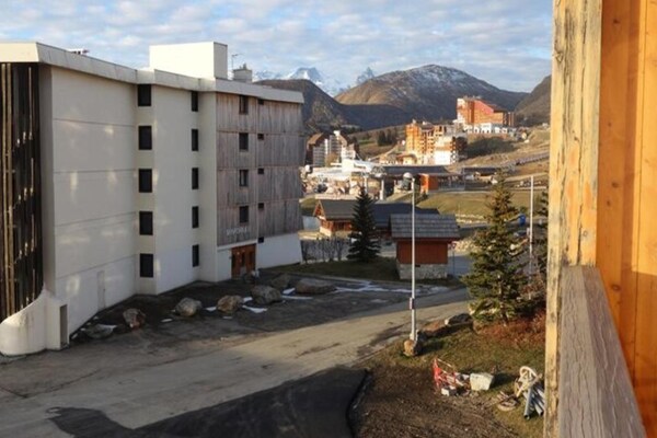 Knus studio-appartement op de piste in Huez met zuidbalkon - thumbnail 6