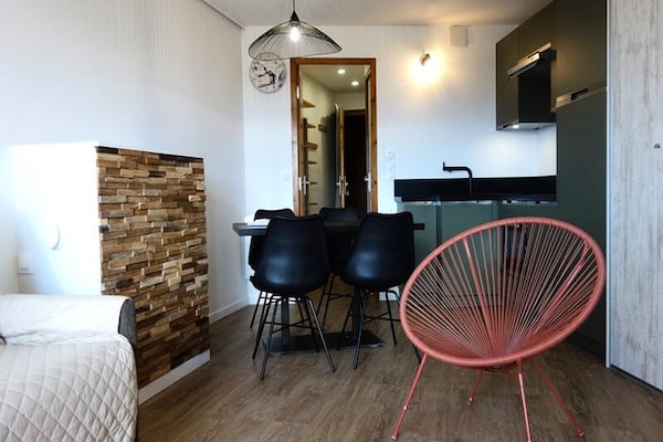 Knus appartement op de pistes in Huez met zuidbalkon - thumbnail 1