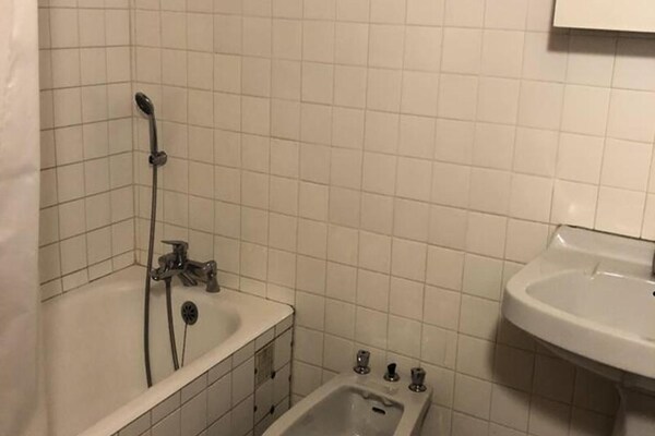 Studio-appartement op 100 meter van de piste in Huez - thumbnail 5
