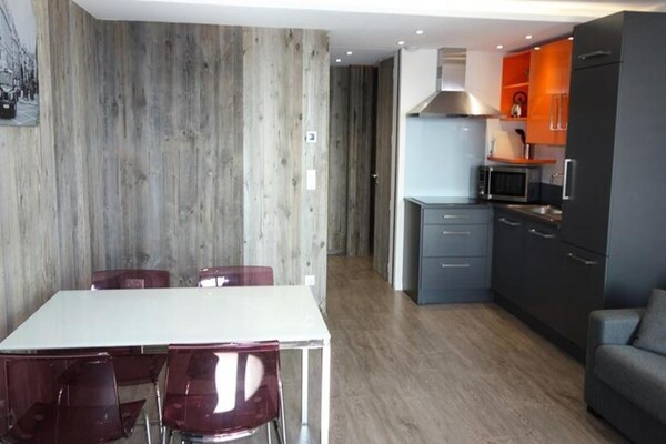 Gerenoveerd studio-appartement direct aan de piste in Huez - thumbnail 4