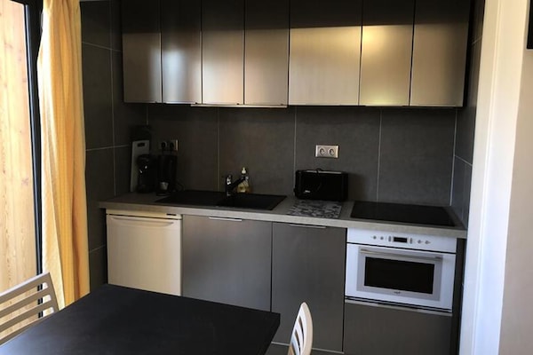 Compact en modern studio-appartement in Huez, vlakbij het centrum - thumbnail 4
