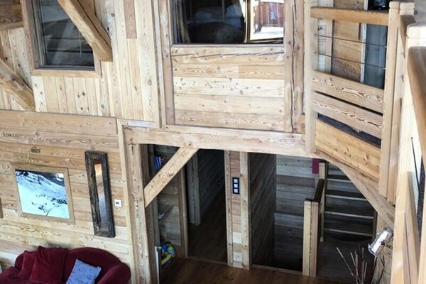 Groot chalet voor 10 personen aan de voet van de pistes in Huez - thumbnail 4