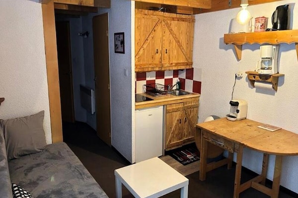 Compacte studio in Huez, 50 meter van de Alpe Express gondel - thumbnail 3