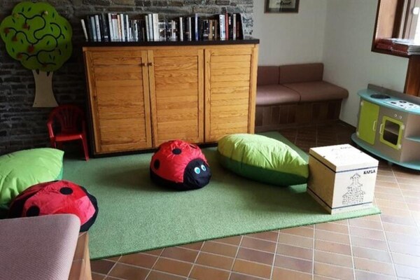Knus appartement voor 4 in het hart van Les Angles - thumbnail 2