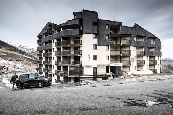 Appartement aan de piste in Saint-Lary met uitzicht op de vallei - thumbnail 1