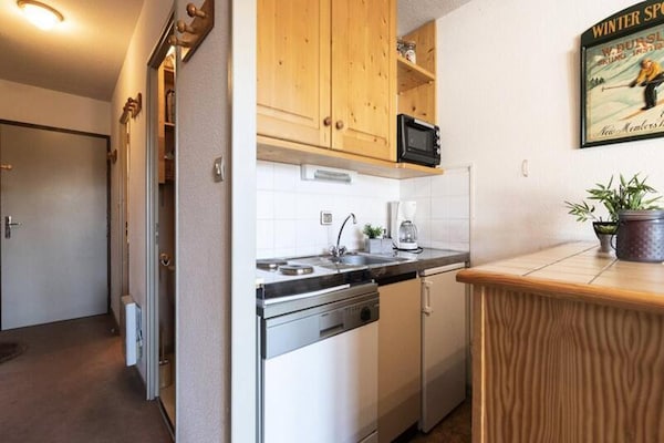 Zonnig studio-appartement op 100 meter van de piste in St Lary Soulan - thumbnail 4