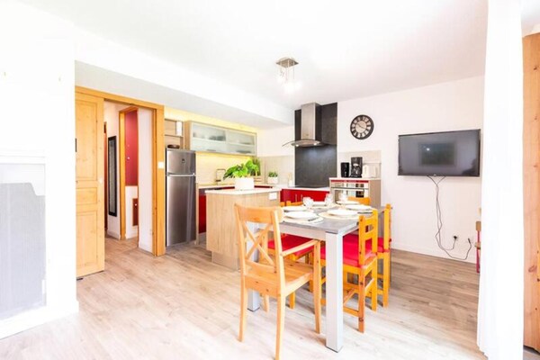 Ruim appartement voor 11 personen met balkon en bergzicht in Saint Lary Soulan - thumbnail 4
