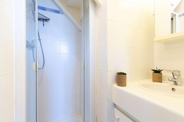 Ruim duplex appartement voor 9 personen bij de thermen van Saint-Lary - thumbnail 5