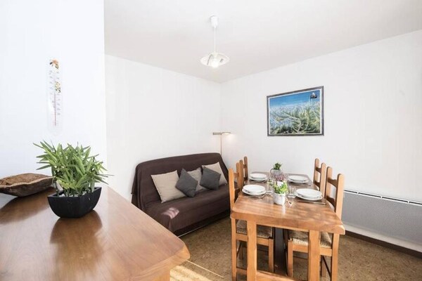 Knus appartement op 1e verdieping met balkon, vlakbij centrum Saint-Lary - thumbnail 2