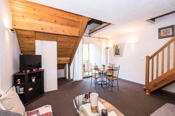 Zonnig appartement op het zuiden met balkon, vlakbij de pistes in St Lary - thumbnail 2