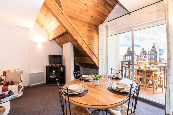 Zonnig appartement op het zuiden met balkon, vlakbij de pistes in St Lary - thumbnail 3