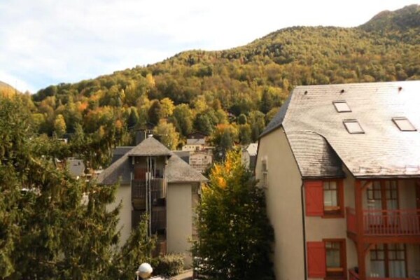 Luxe appartement 10p in hartje St Lary Soulan met balkon en garage - thumbnail 1