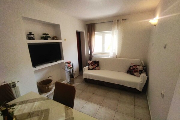 Knus appartement voor 4 op 500 meter van het strand in Povljana, Pag - thumbnail 2
