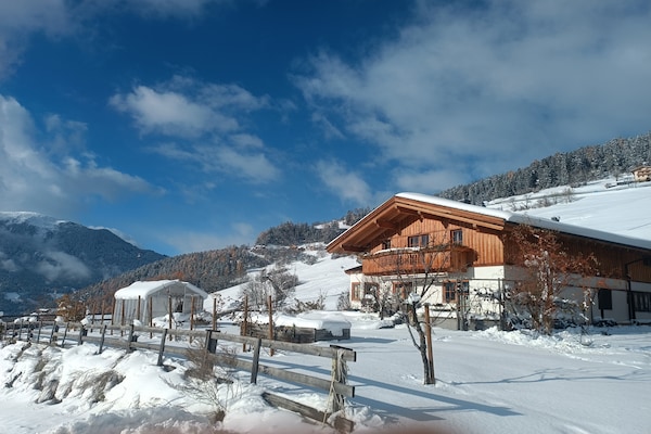 Ruim appartement met panoramisch uitzicht op de Kaunergrat in Kaunerberg - thumbnail 4