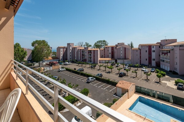 Centraal gelegen appartement in Agde vlak bij het strand - thumbnail 6