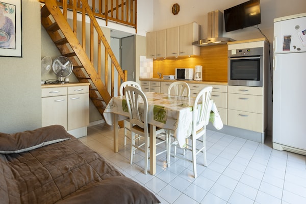 Centraal gelegen appartement in Agde op 300m van het strand - thumbnail 1
