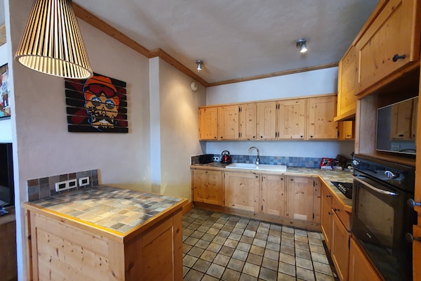 8-persoons appartement aan de piste in Les Deux Alpes · 98 m² - thumbnail 2
