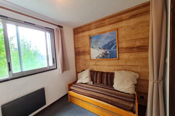 Knus studio-appartement op de piste in Les Deux Alpes met balkon - thumbnail 4