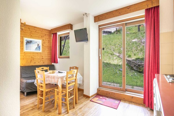 Knusse studio voor 4 personen met tuin, 500 meter van de piste in Chamrousse - thumbnail 5