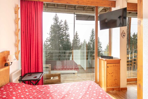 Op 550 m van de piste: gezellig appartement in Chamrousse - thumbnail 4