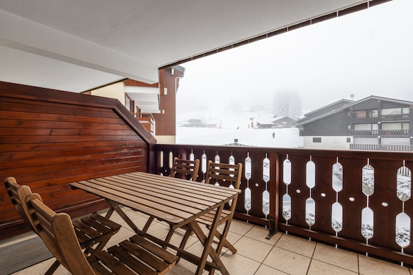 Appartement 10 meter van de piste in Morillon met zwembad - thumbnail 4