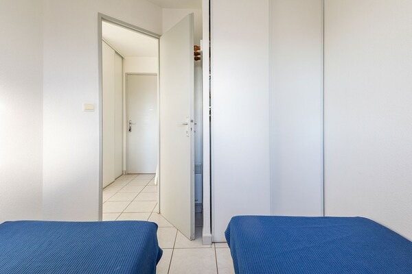 Licht appartement aan het water in Agde, strand op 300 meter - thumbnail 6