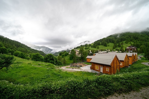 4-persoons vakantiehuis aan de piste in Allos - thumbnail 6