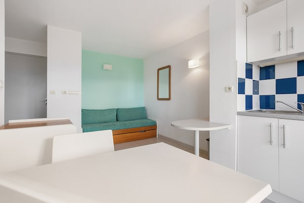PRIMAVERA N°218: Gezellig appartement aan het water in Agde, 300m van strand - thumbnail 2