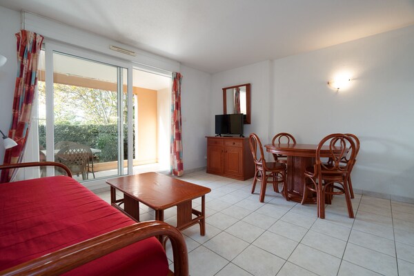 Knus appartement met tuin, op 600m van het strand in Agde - thumbnail 2