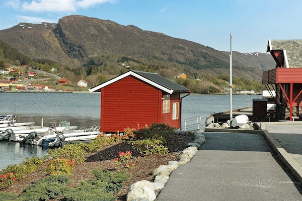Aan de piste: Comfortabel appartement in Sørbøvåg voor 4 personen - thumbnail 4