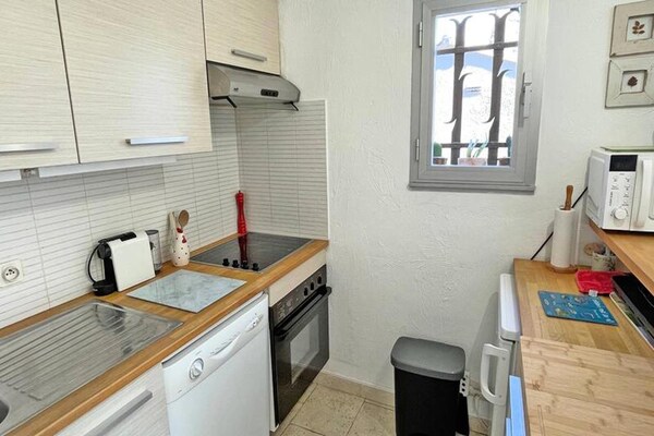 Licht appartement in Ste Maxime met zwembad, uitzicht op heuvels - thumbnail 5