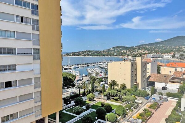 Appartement met zeezicht in Sainte-Maxime, vlakbij strand en centrum - thumbnail 2