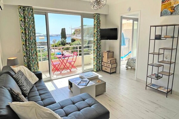 Modern appartement met zeezicht in Sainte-Maxime, vlakbij strand en centrum - thumbnail 2