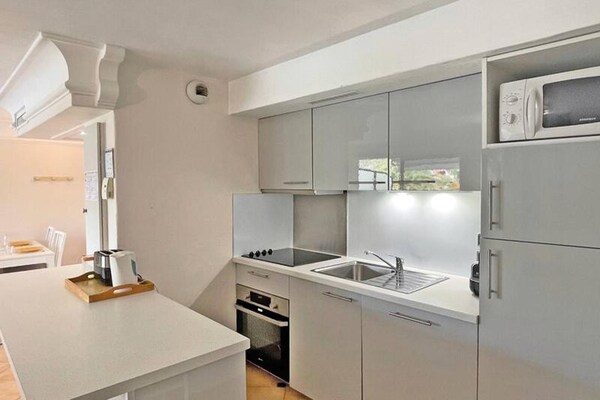 Licht appartement 4p bij strand en zwembad in Sainte-Maxime - thumbnail 6