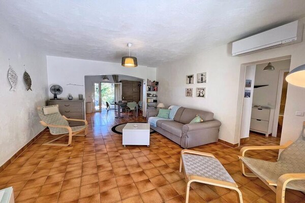 Licht appartement met airco en tuin, op 1,8 km van het strand van Sainte-Maxime - thumbnail 5