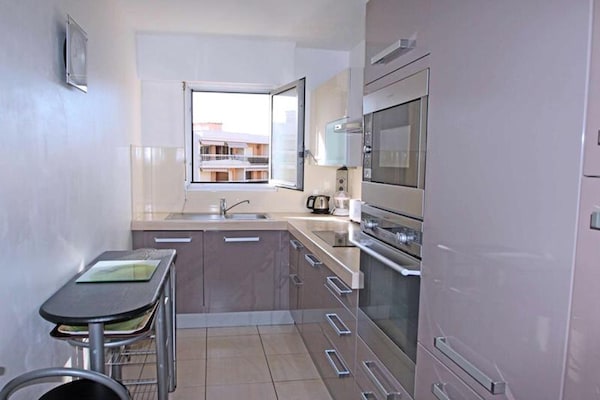 Ruim appartement met balkon, op 400 meter van het strand in Sainte-Maxime - thumbnail 6