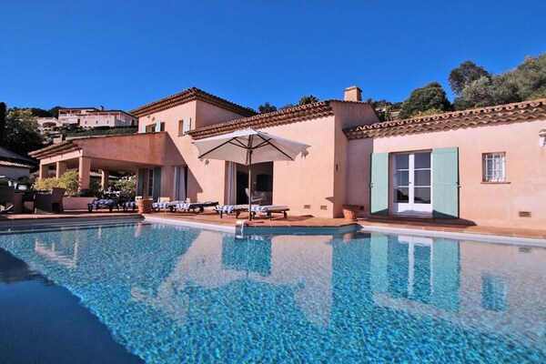 Zeezicht villa met privézwembad bij Sainte-Maxime voor 10 personen - thumbnail 4