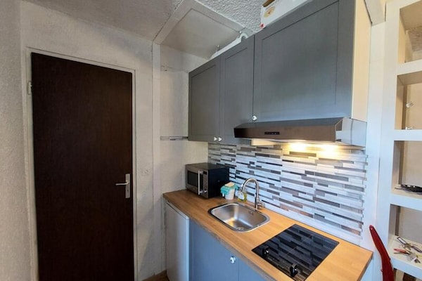 Zonnig appartement op 20m² aan de voet van de pistes in Vénosc - thumbnail 4