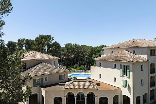 Ruim 6-persoons appartement met zwembad op 350m van het strand - thumbnail 6