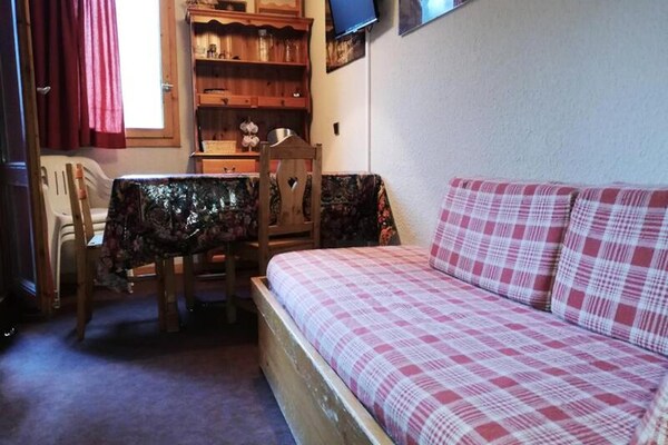 Knus studio-appartement direct aan de piste in Les Avanchers Valmorel - thumbnail 3