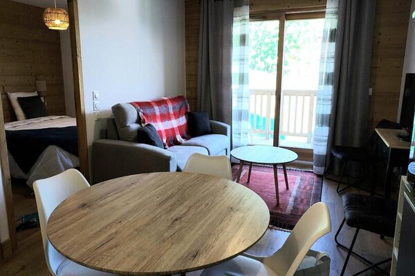Appartement 4 personen, direct aan de piste in Valmorel - thumbnail 4