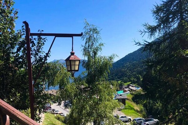 Ski-in/ski-out appartement voor 7 personen in Valmorel, dichtbij ESF-lessen - thumbnail 1