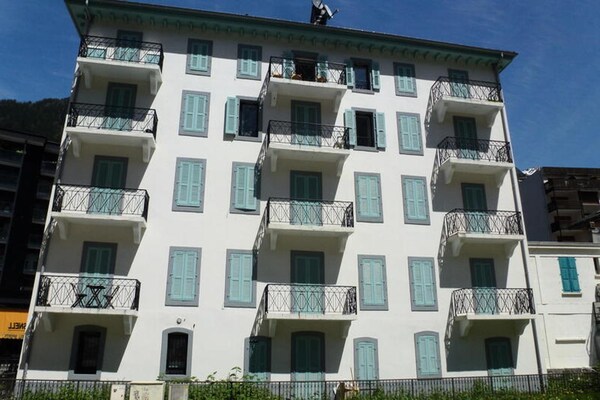 Knus appartement in het hart van Chamonix met balkon en uitzicht op de Mont-Blanc - thumbnail 3