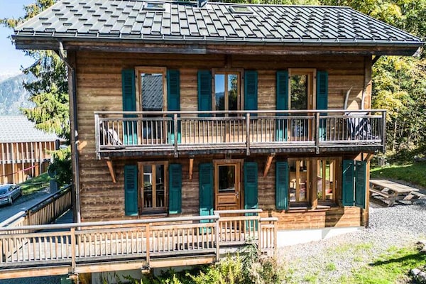 Ruim chalet voor 6 met sauna en tuin vlakbij centrum Chamonix - thumbnail 2