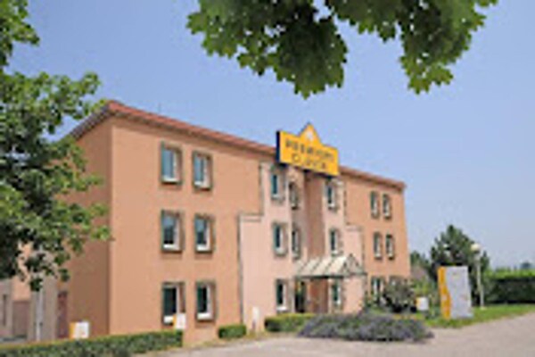 Ruim 3-slaapkamerappartement in centrum Grenoble, vlakbij station - thumbnail 2