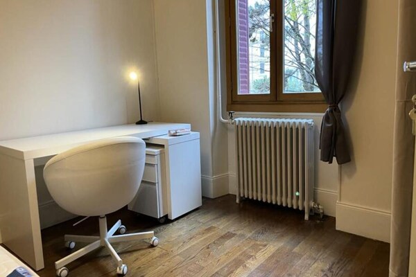 Ruim 3-kamerappartement in levendig Grenoble, huisdieren welkom - thumbnail 4
