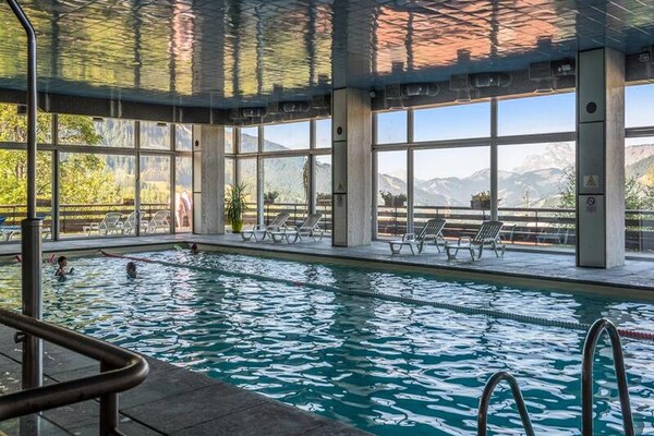 Ruim familiechalet voor 8 personen bij Megève met zwembad en sauna - thumbnail 2